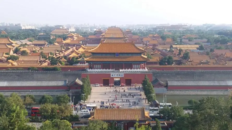 紫禁城风水格局探秘